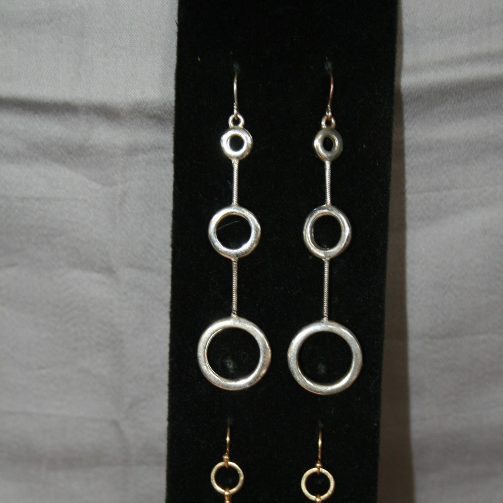 2 pair of earrings
